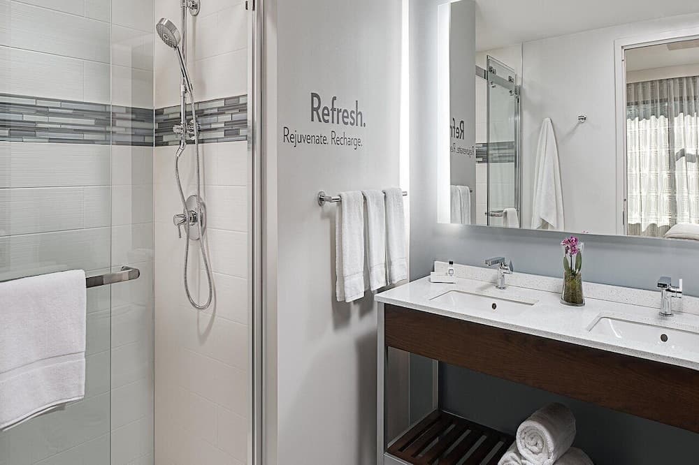 EVEN Hotel Long Island City - New York by IHG