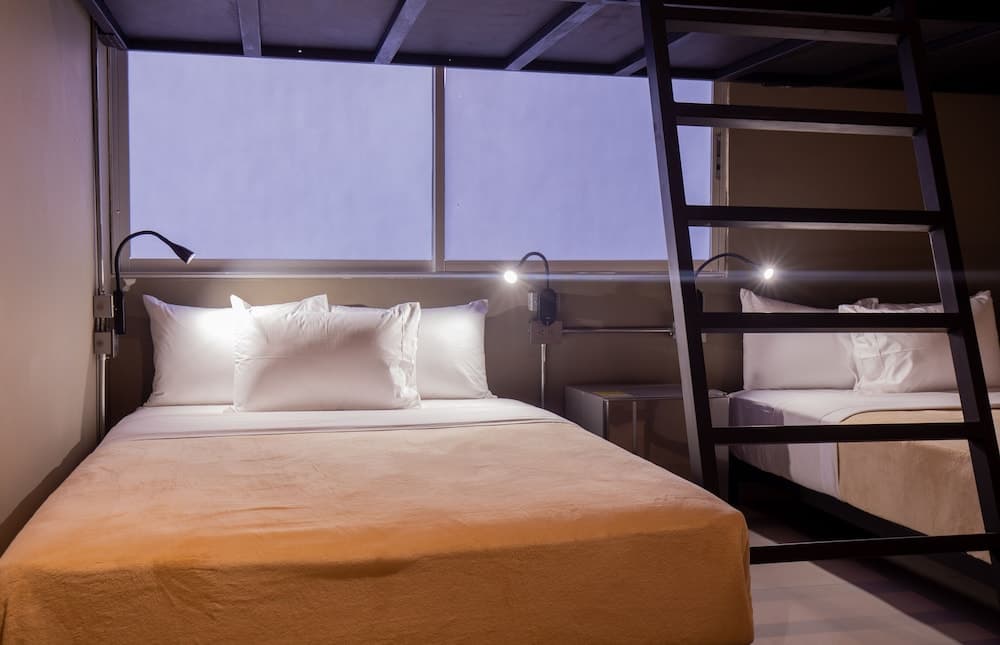 OZ Hotel