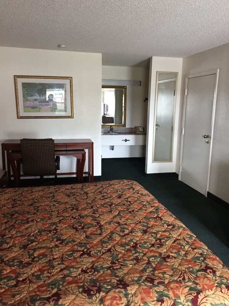 Rodeway Inn Cairo