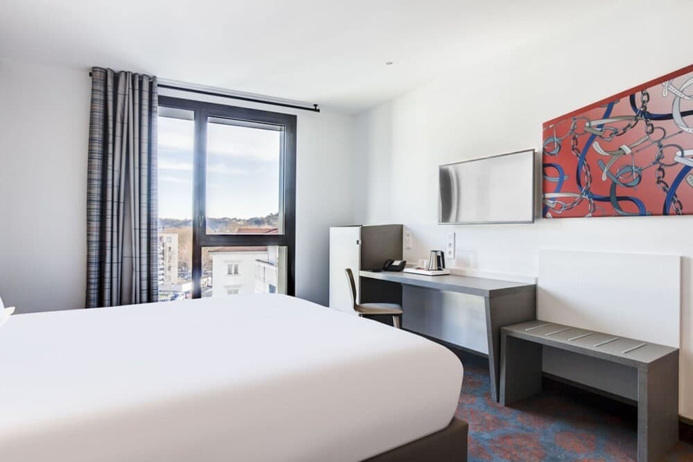 Spark by Hilton Lyon Park Saone