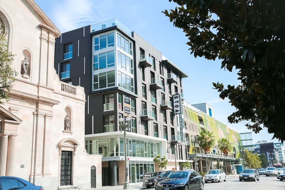 Fully Furnished Suites near Little Tokyo