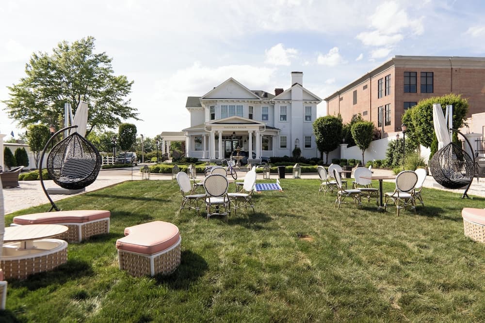 Pandora's Manor Bed & Breakfast