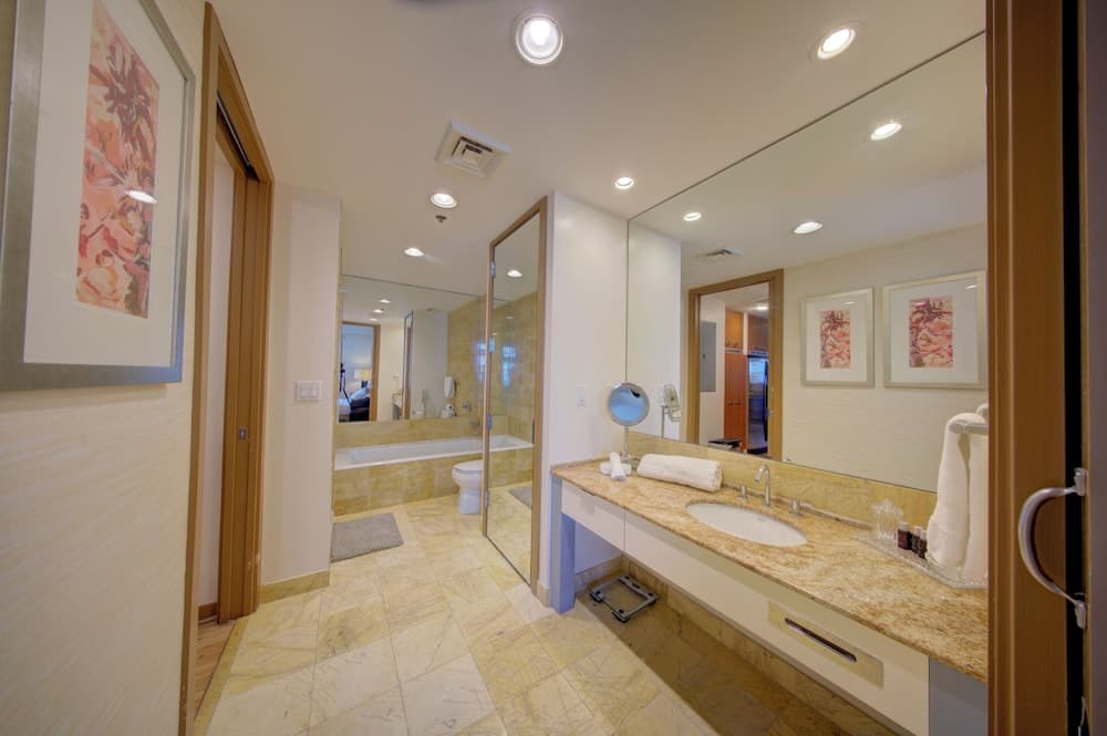 AKA Brickell High Floor Free Parking by Palermo Home