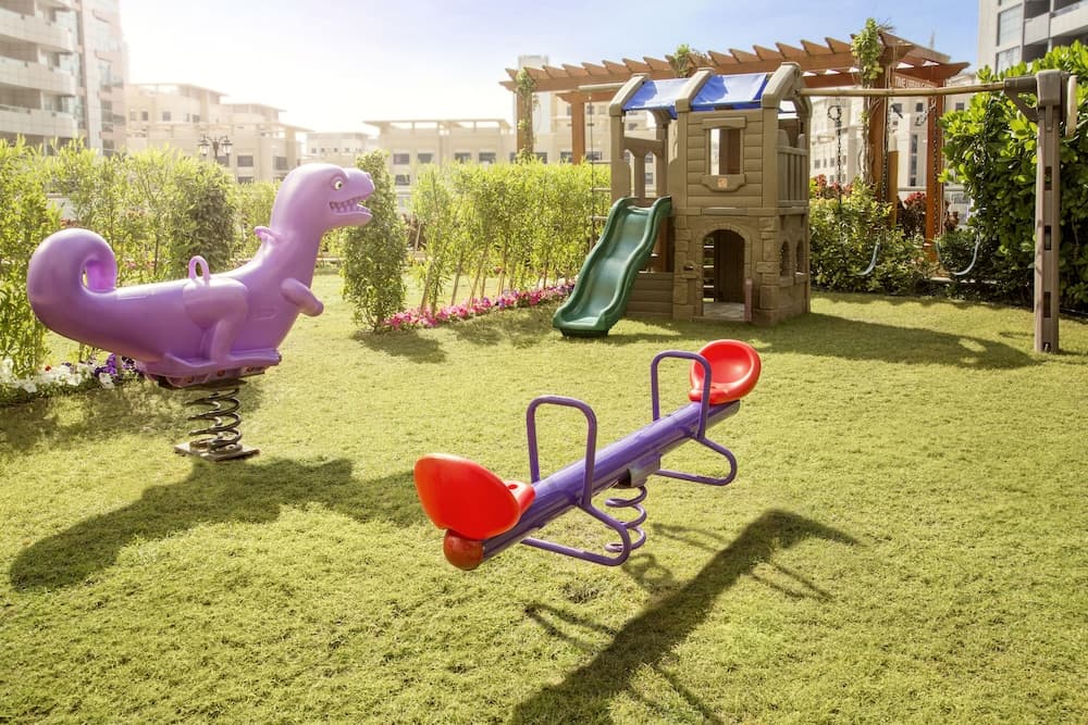 TIME Oak Hotel & Suites