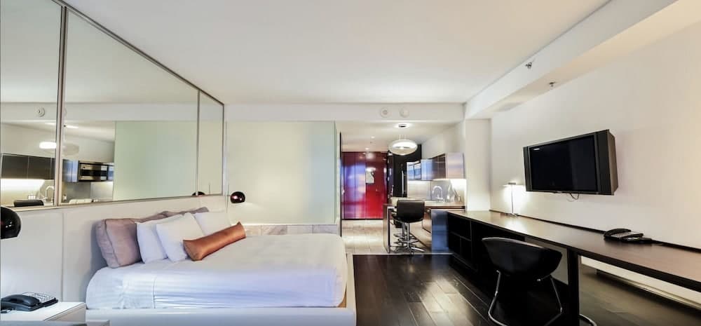 Ava's Suite 37th FLR PALMS PLACE