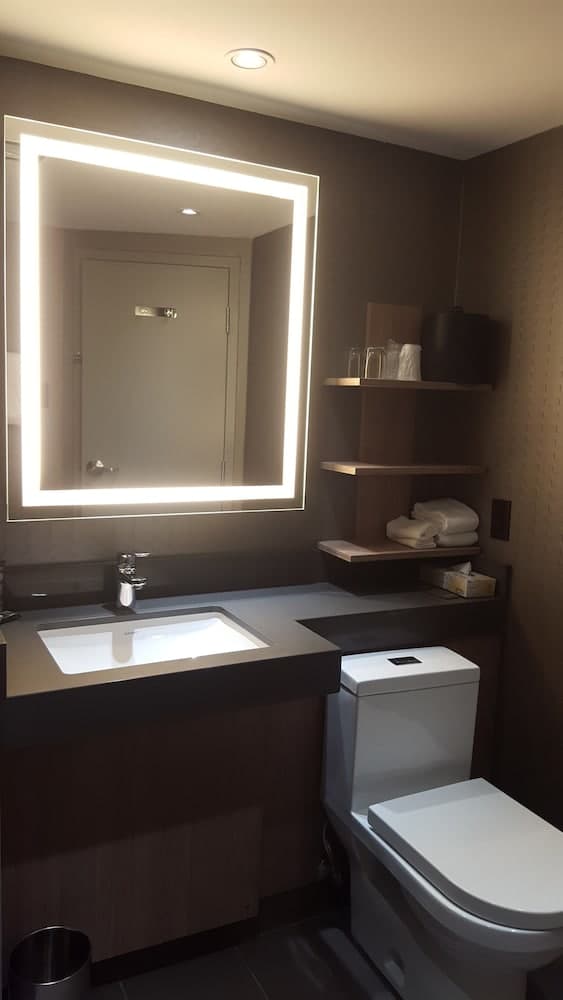Novotel Montreal Centre