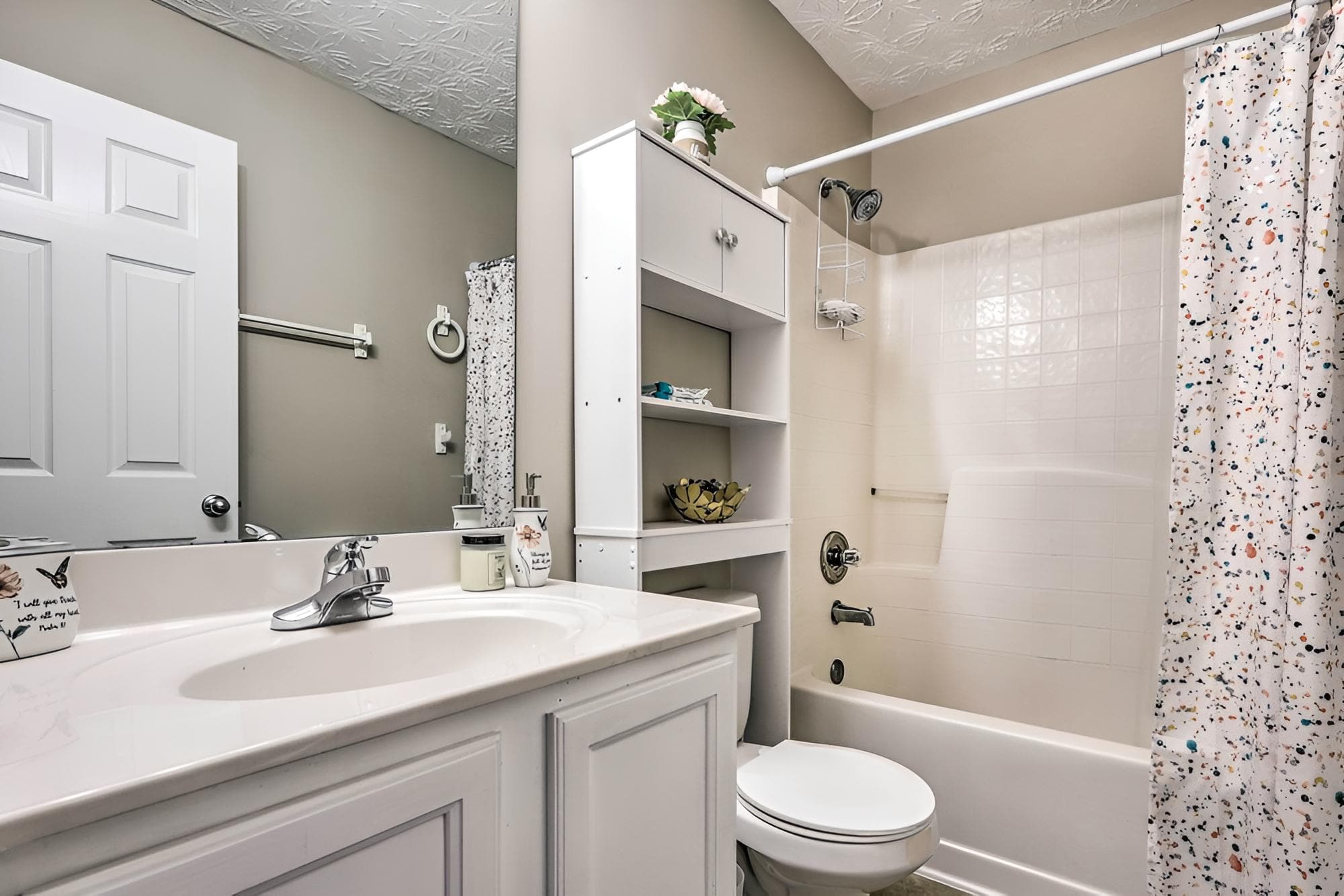 Boho Union City Home < 20 Mi to Dtwn Atlanta!