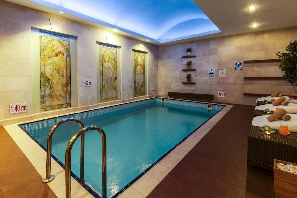 Palazzo Donizetti Istanbul, Tapestry Collection by Hilton