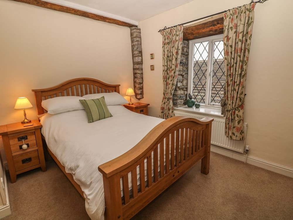 Laburnum Cottage