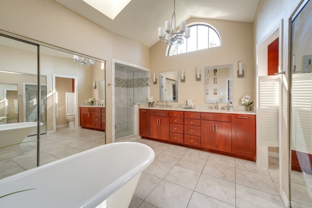 Spacious Garland Home w/ Pool, 17 Mi to Dallas