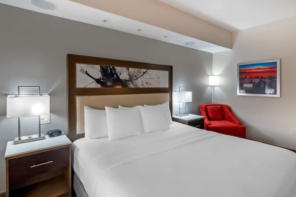 Best Western Premier Liberty Inn & Suites