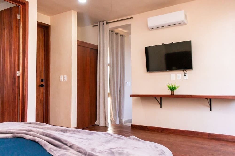 Santuario Apartments