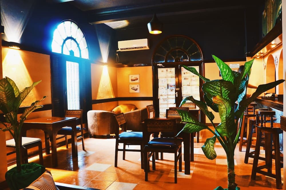 Lotus Hotel