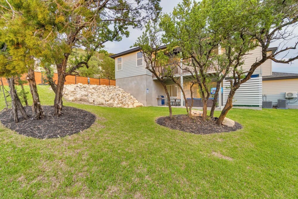 Lago Vista Home w/ Game Room & Outdoor Tub!