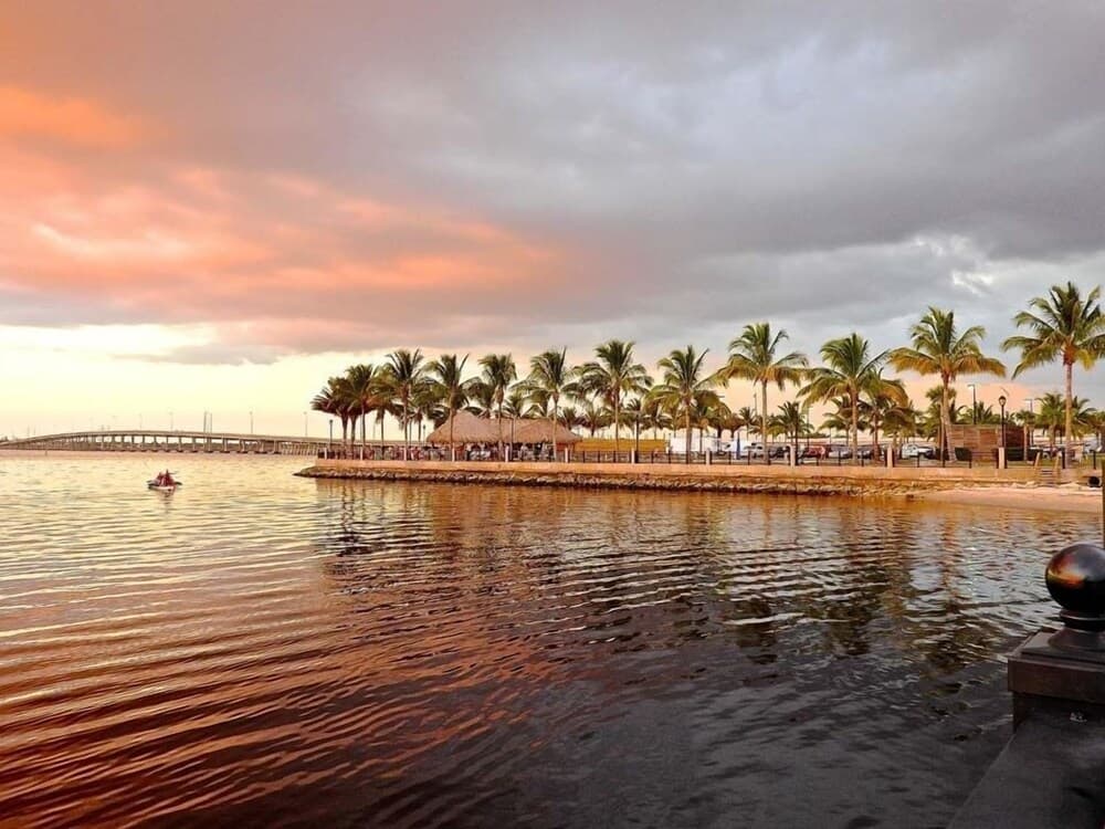 Punta Gorda 3-Bedroom Canalfront Vacation Home with Dock 3 Home