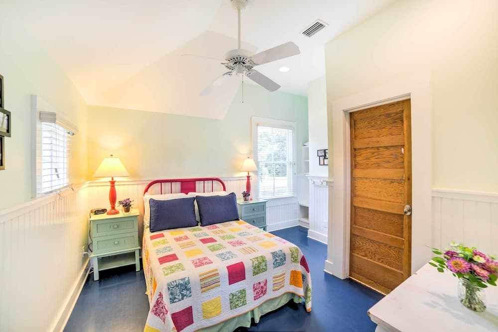 Waterfront Perdido Beach House w/ Canoes & Kayaks!