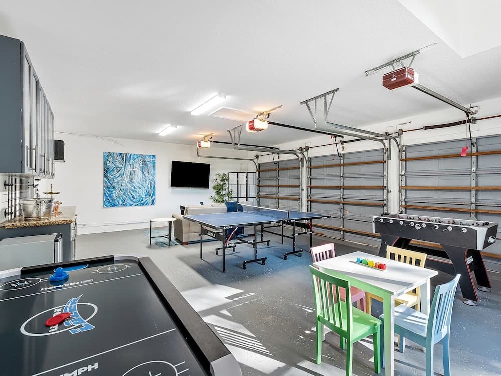 Luxurious 7-Bedroom Villa with Pool & Games