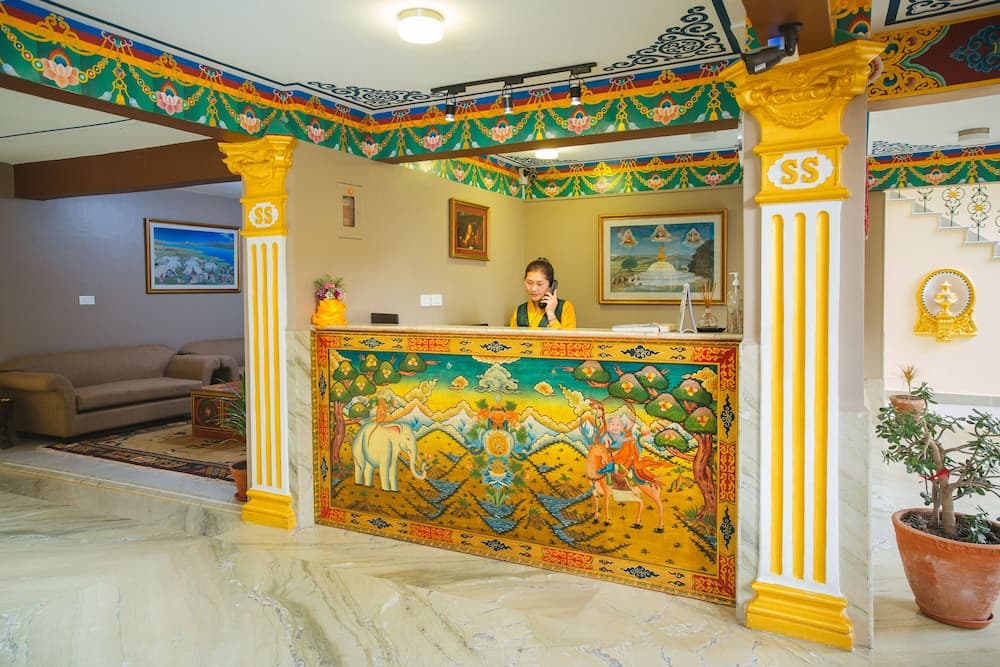 Hotel Lotus Gems