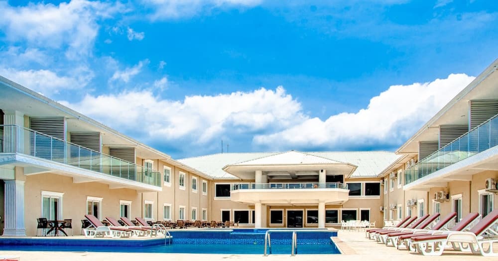 Royal Ambassador Hotel