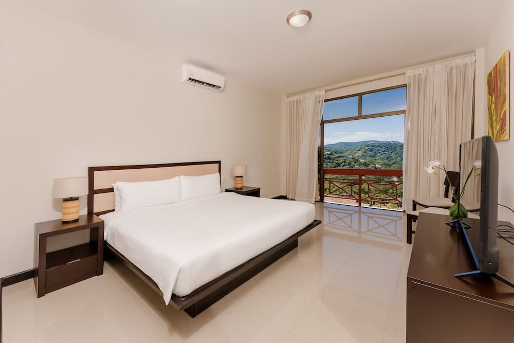 Villas Sol Beach Resort