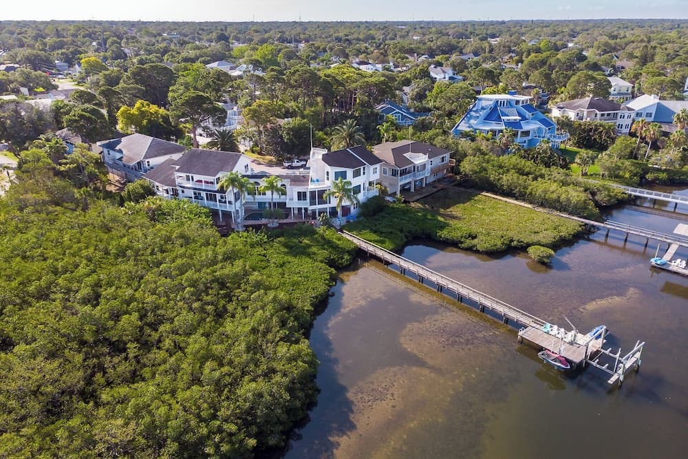 Dolphin Resort