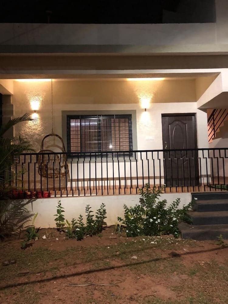 Raikar Guest House