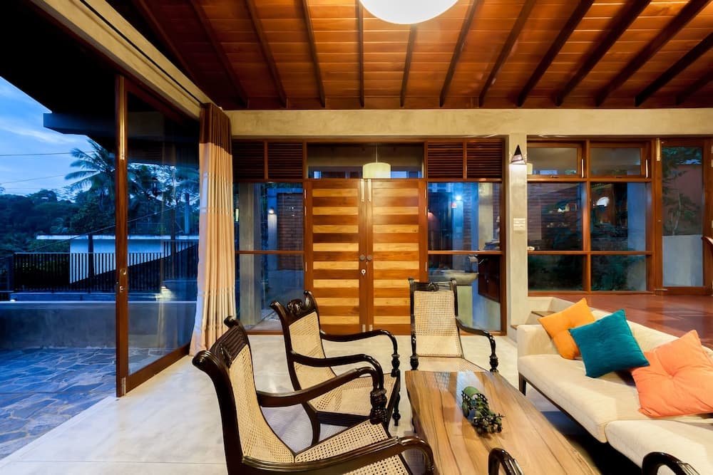 Nisala Villa