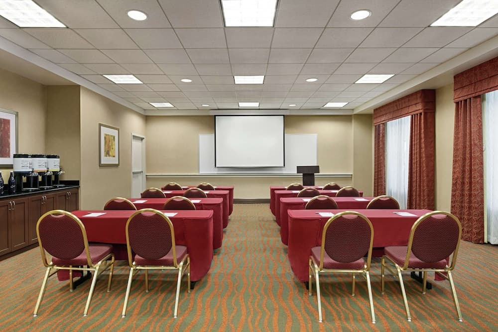 Hampton Inn Washington-Dulles Int'l Airport South