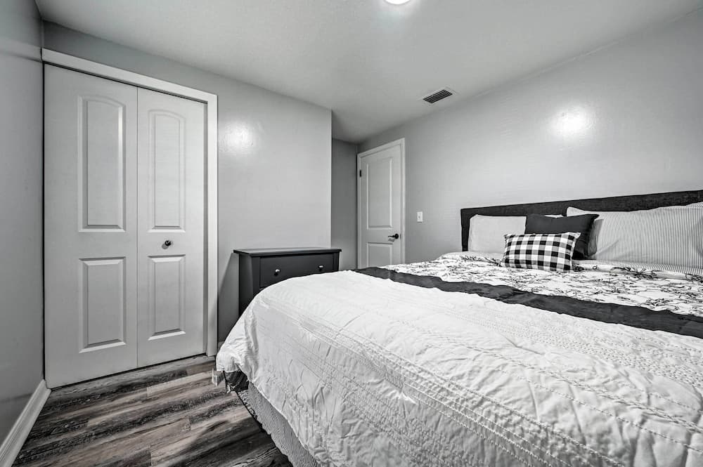 Spacious Brandon Home w/ Private Outdoor Pool