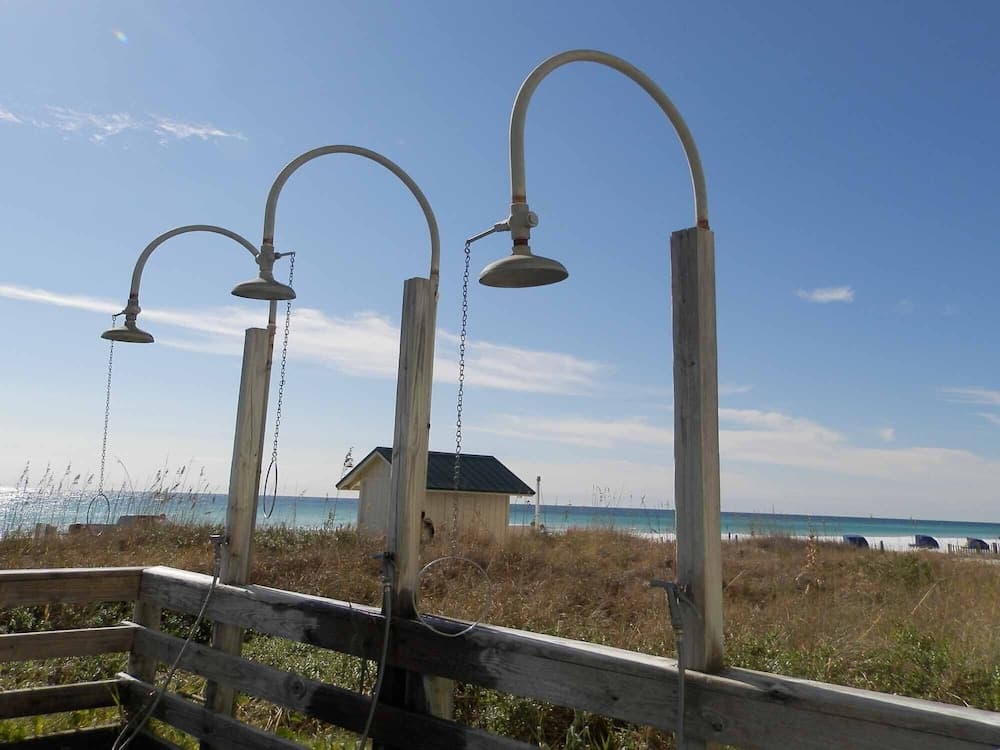 Emerald Towers by Southern Vacation Rentals