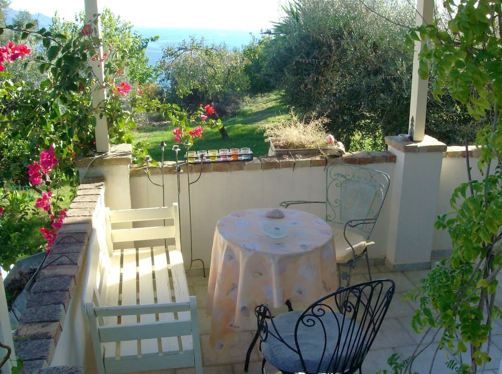 Lemoni Apartments