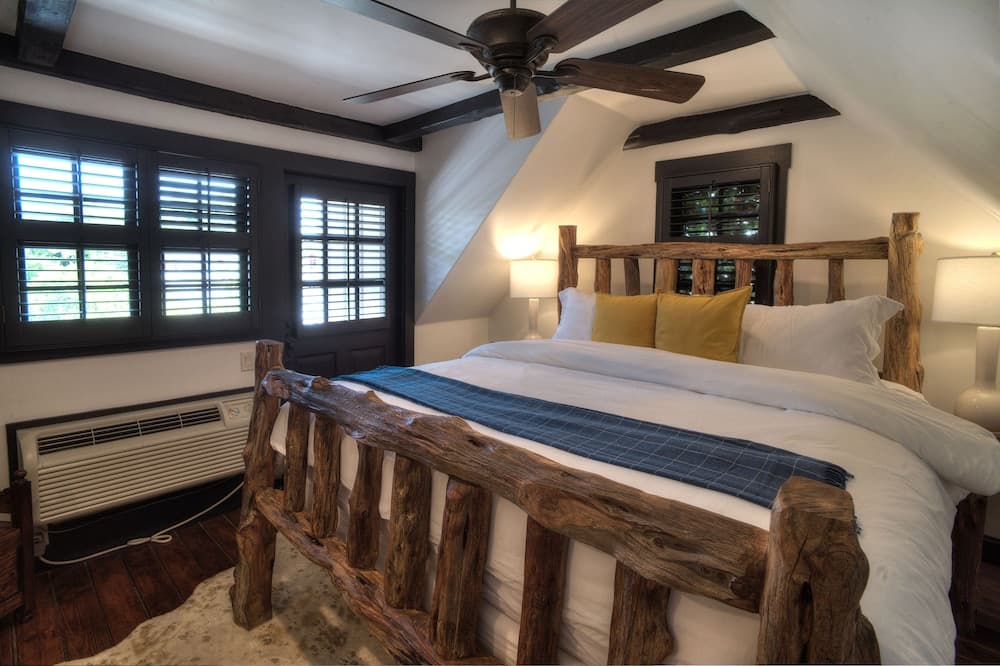 The Winchester Lodge