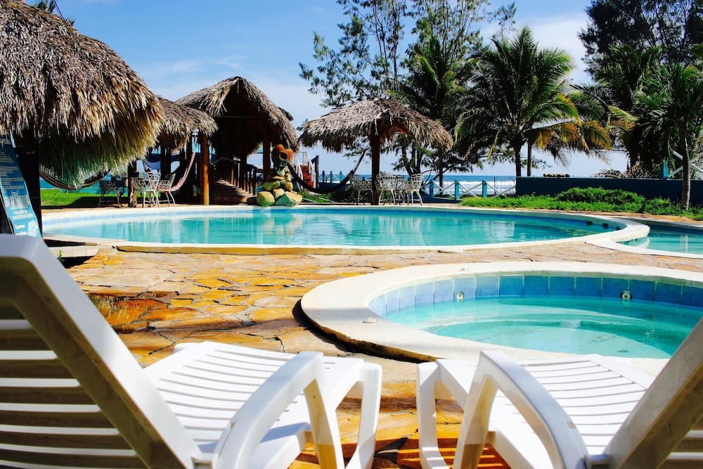 Azul Surf Club