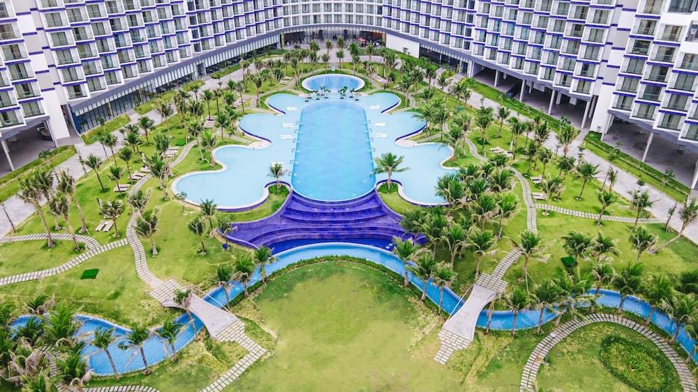 The Empyrean Cam Ranh Beach Resort