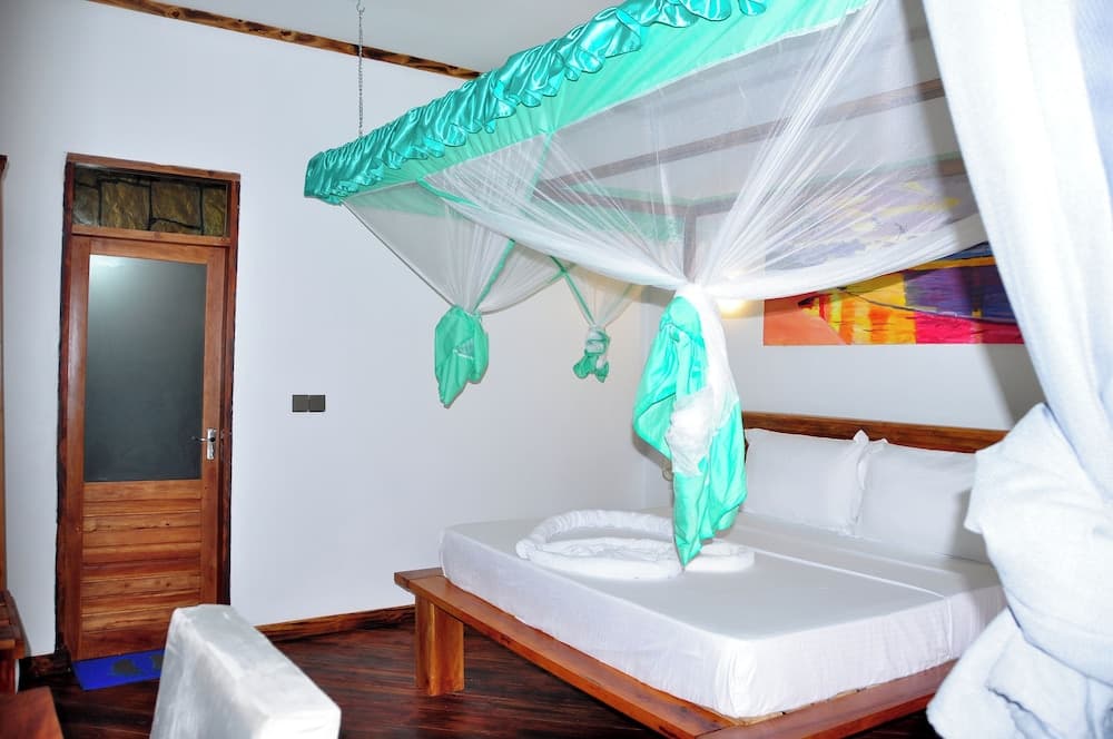 Jodari bungalow kizimkazi Zanzibar