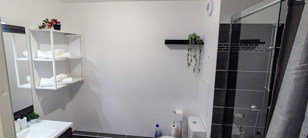 Apartment Near University and Airport Paris-orly by Servallgroup