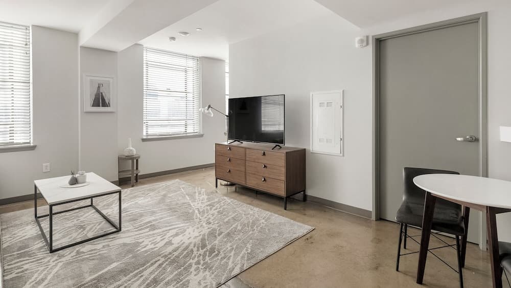 Birmingham Business District Apartments by Landing