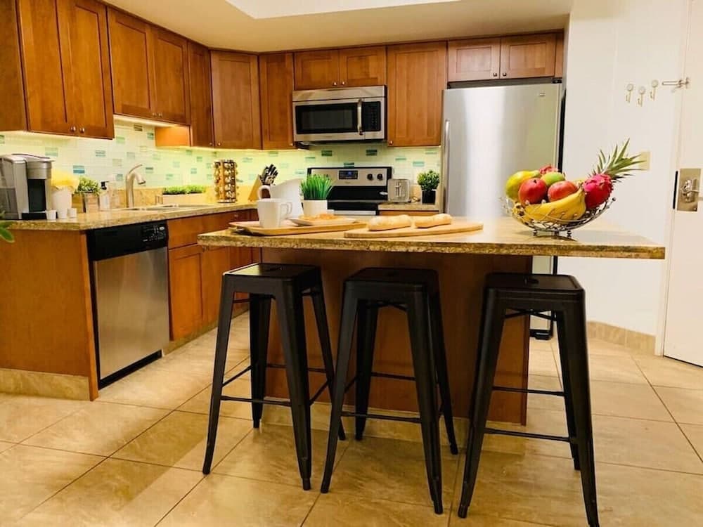 Signature Residences at Maui Banyan