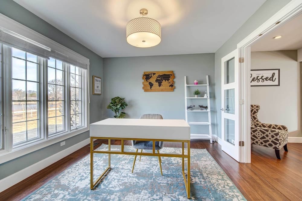 Bike & Kayak: Lakefront Prospect Heights Home