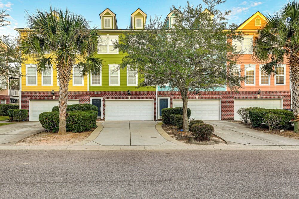 Townhome 3 Mi to Wescott Park & Golf Course!