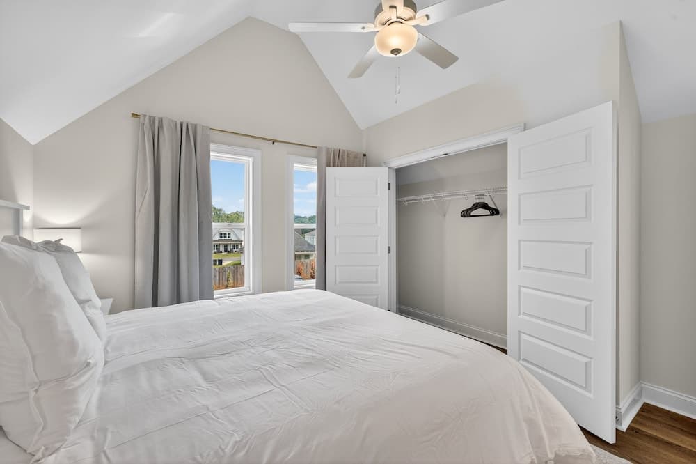 Auburn Gameday Getaway 2 Bedroom Condo