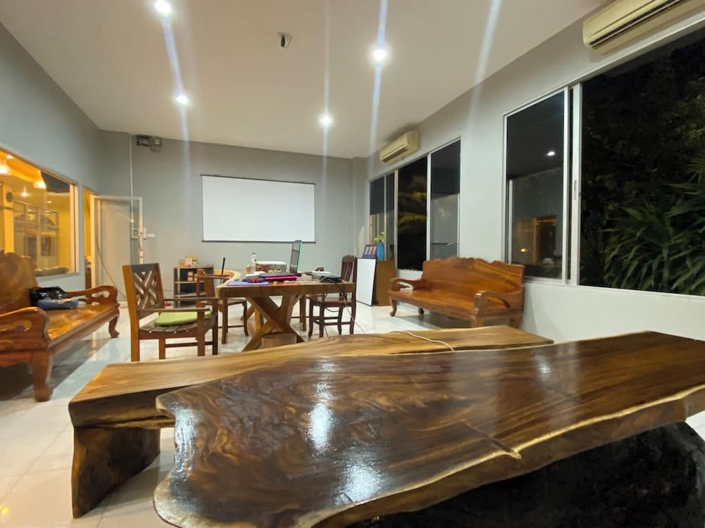meeting & event spaces