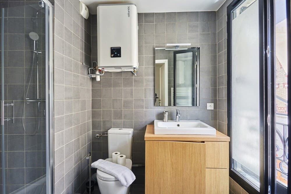 Modern Apartment Boulogne Facing "les Passages"