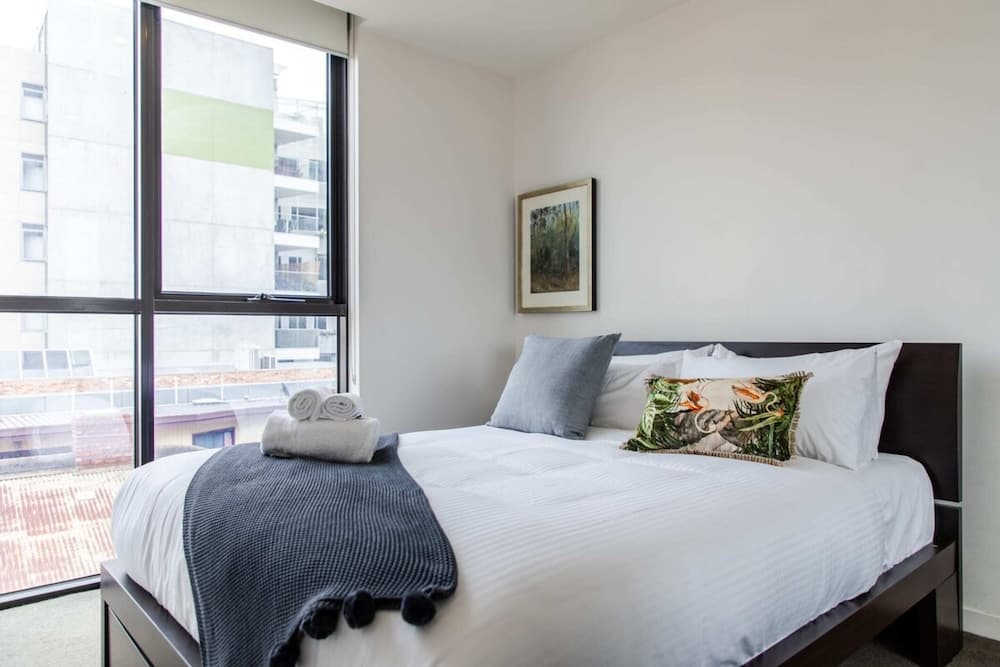 Stylish 1 Bedroom Apartment in Bustling Richmond