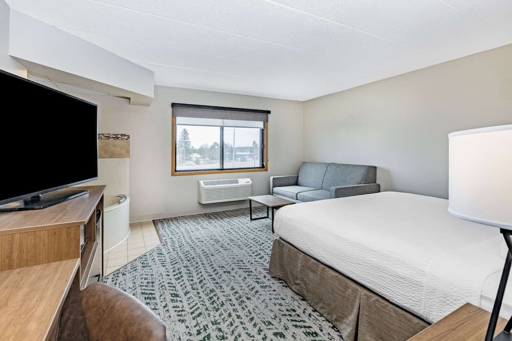AmericInn by Wyndham Duluth South Black Woods Event Center