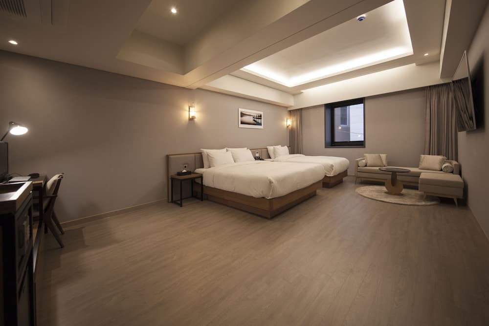 Yeonsan Hound Hotel