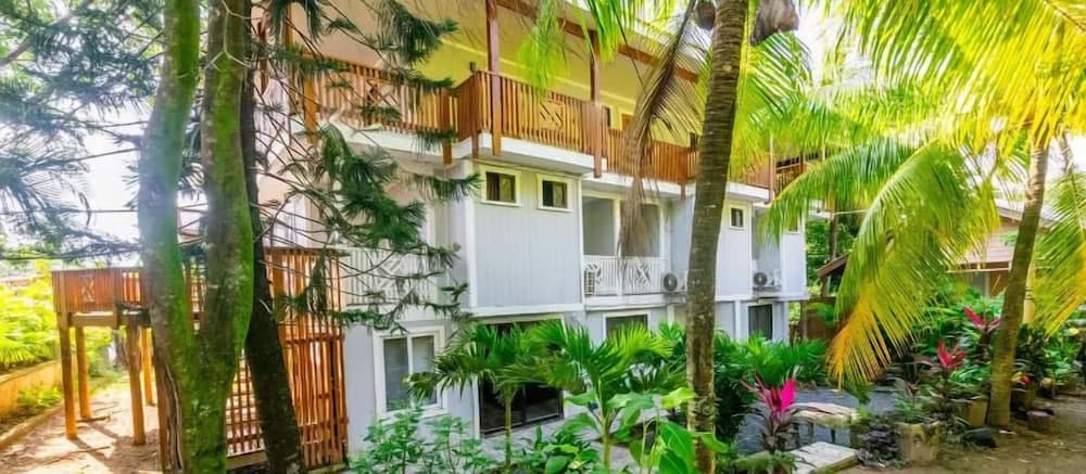 Roatan Airport Boutique Resort