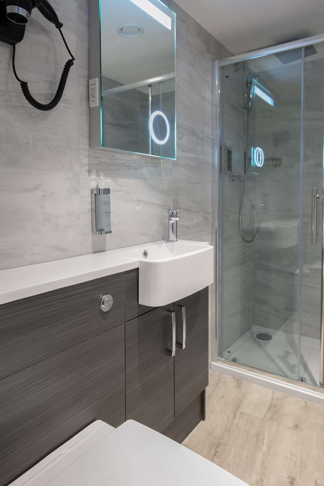 Spark by Hilton Luton