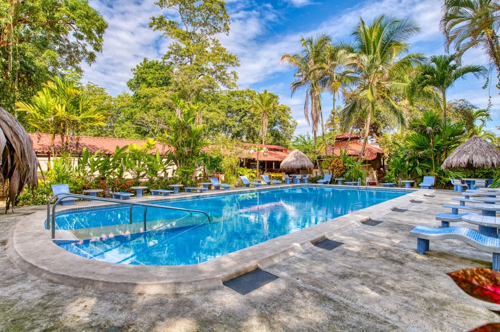 Atlantida Lodge