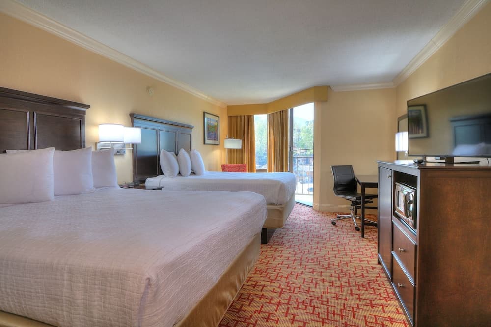 Edgewater Hotel - Gatlinburg
